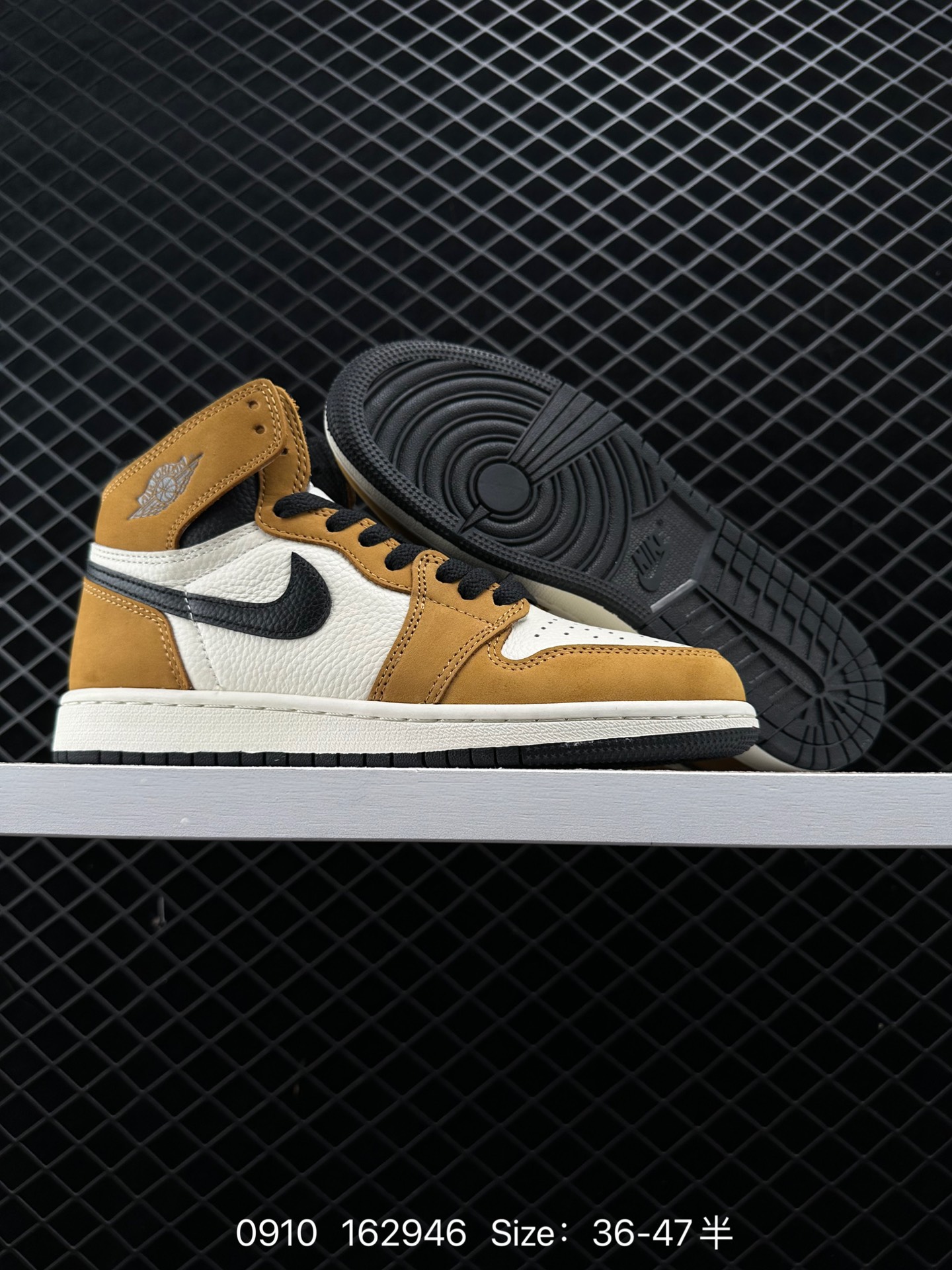 Nike Air Jordan 1 Retro High OG”Black/White“